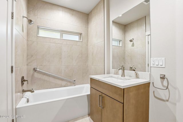 4411 Tayhill Way, Yakima, WA 98908