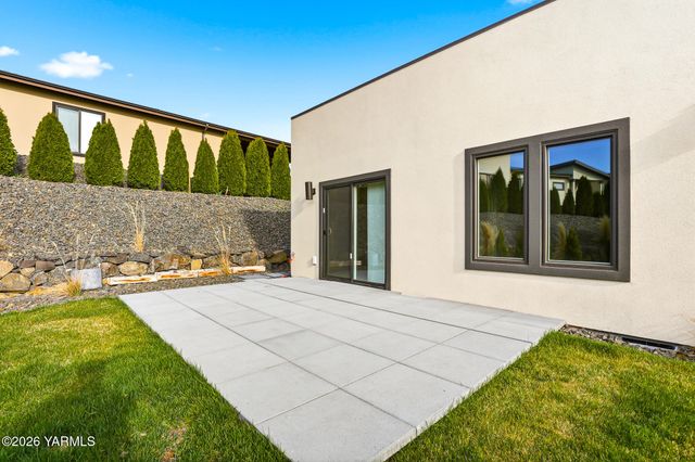 4411 Tayhill Way, Yakima, WA 98908