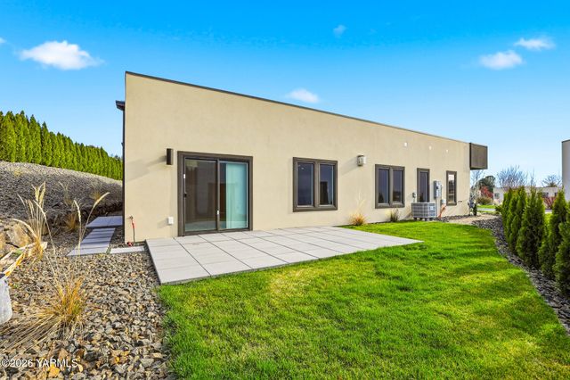 4411 Tayhill Way, Yakima, WA 98908