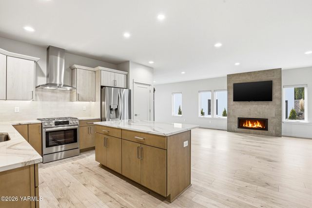 4411 Tayhill Way, Yakima, WA 98908