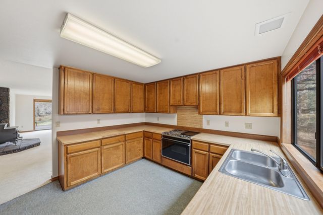 63940 E Quail Haven Drive, Bend, OR 97703