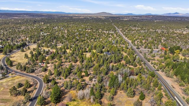 63940 E Quail Haven Drive, Bend, OR 97703