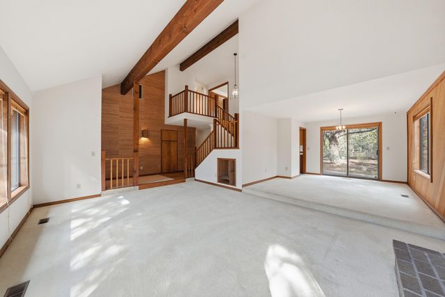 63940 E Quail Haven Drive, Bend, OR 97703