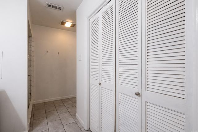 10 Stoney Brook Court, Little Rock, AR 72227