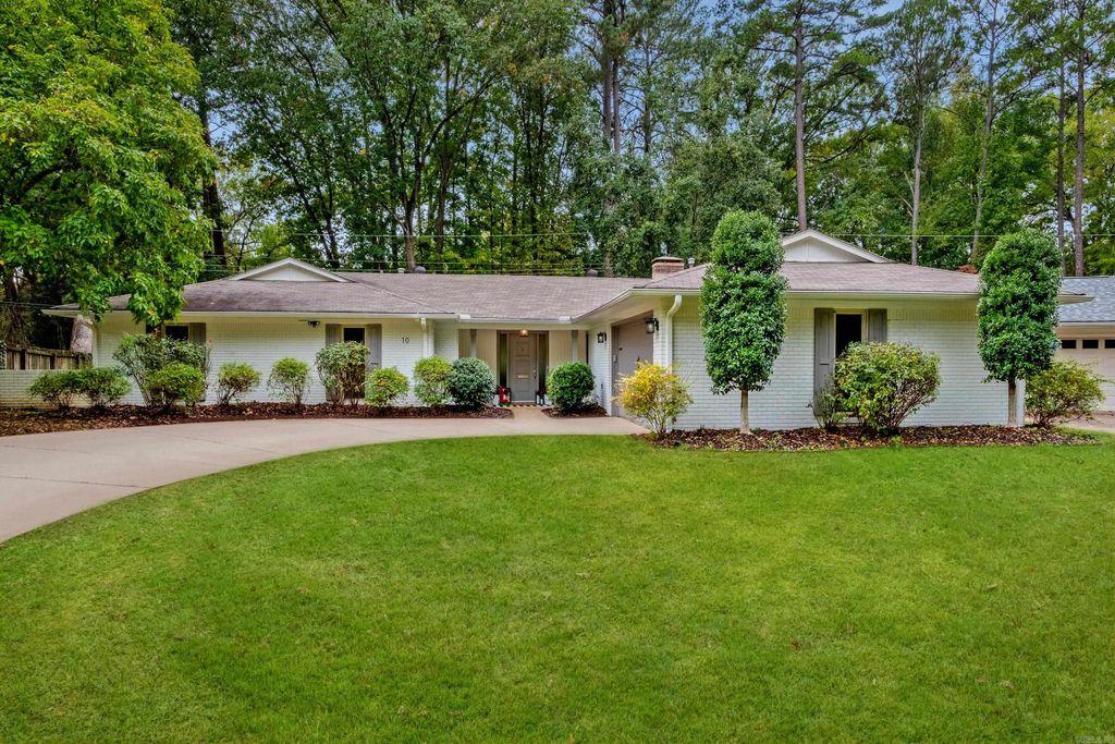 10 Stoney Brook Court, Little Rock, AR 72227