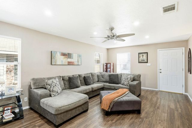 2105 Hawksbury WAY, Cedar Park, TX 78613