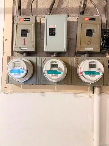 43-28 55th Street, Woodside, NY 11377