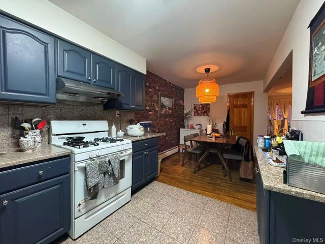 43-28 55th Street, Woodside, NY 11377