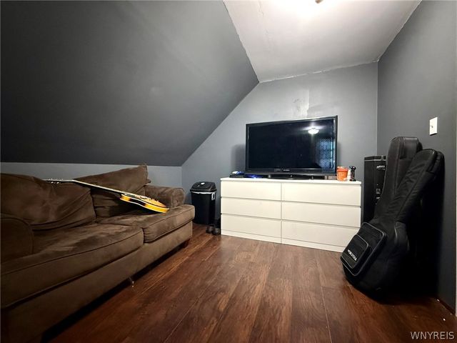 30 Longnecker Street, Buffalo, NY 14206