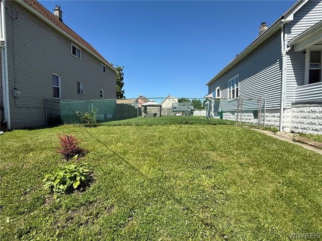 30 Longnecker Street, Buffalo, NY 14206
