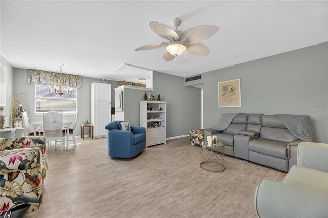 201 BEDFORD STREET 88, Sun City Center, FL 33573