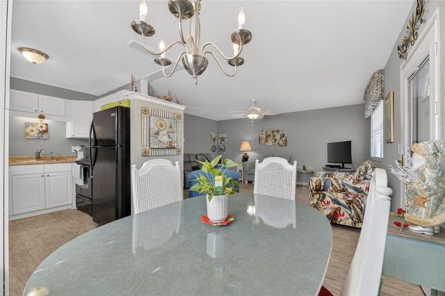 201 BEDFORD STREET 88, Sun City Center, FL 33573