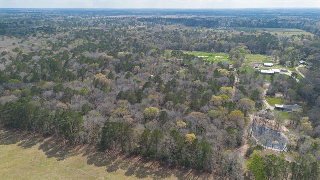 525 County Road 3016, Dayton, TX 77535