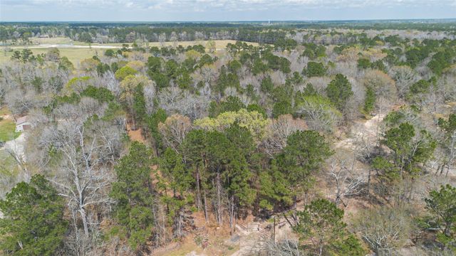 525 County Road 3016, Dayton, TX 77535