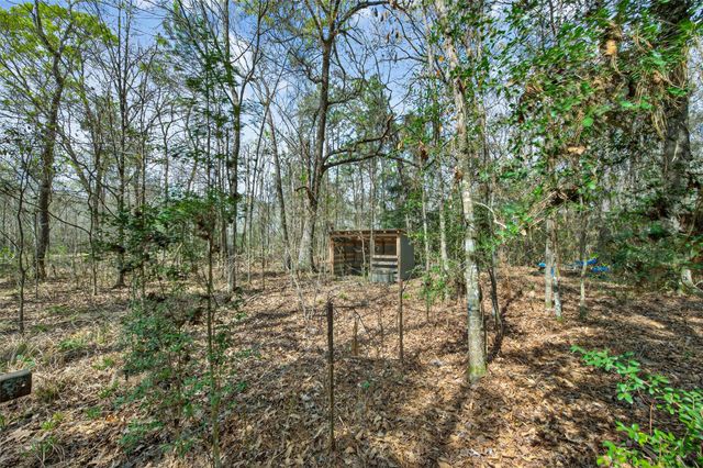 525 County Road 3016, Dayton, TX 77535