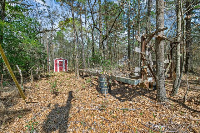 525 County Road 3016, Dayton, TX 77535