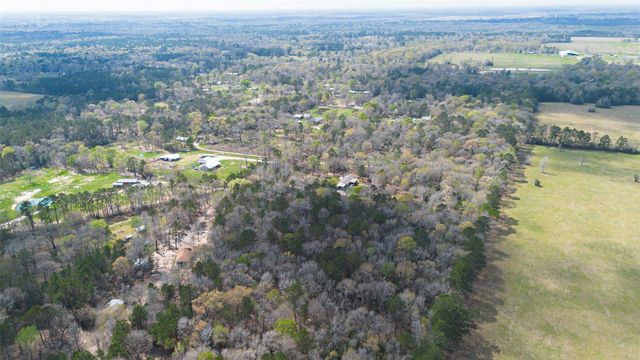 525 County Road 3016, Dayton, TX 77535