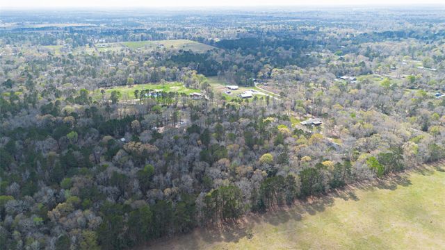 525 County Road 3016, Dayton, TX 77535