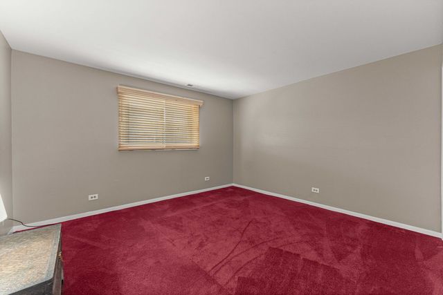 9122 S Pulaski Road 2E, Oak Lawn, IL 60453