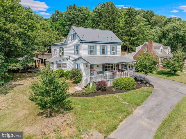 259 MARTINSBURG RD, Berkeley Springs, WV 25411