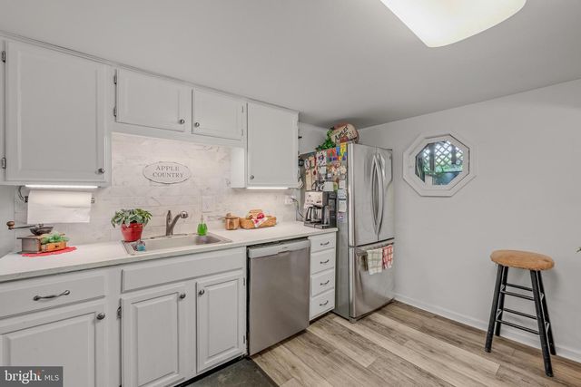 259 MARTINSBURG RD, Berkeley Springs, WV 25411
