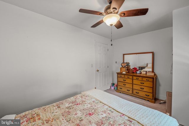 259 MARTINSBURG RD, Berkeley Springs, WV 25411