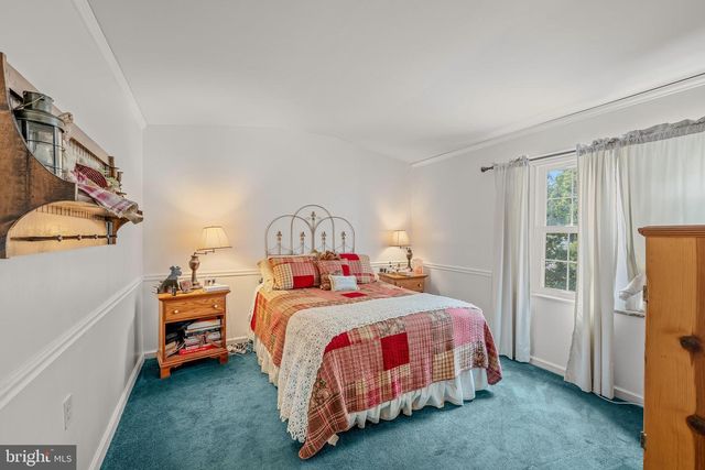259 MARTINSBURG RD, Berkeley Springs, WV 25411