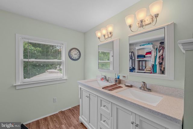 259 MARTINSBURG RD, Berkeley Springs, WV 25411