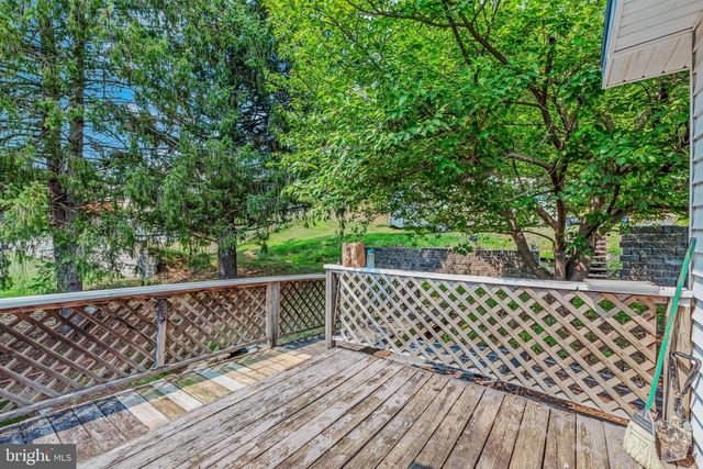 259 MARTINSBURG RD, Berkeley Springs, WV 25411