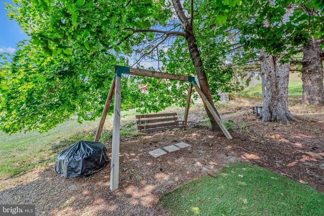 259 MARTINSBURG RD, Berkeley Springs, WV 25411