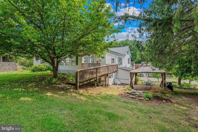 259 MARTINSBURG RD, Berkeley Springs, WV 25411