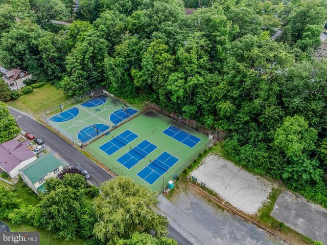 259 MARTINSBURG RD, Berkeley Springs, WV 25411