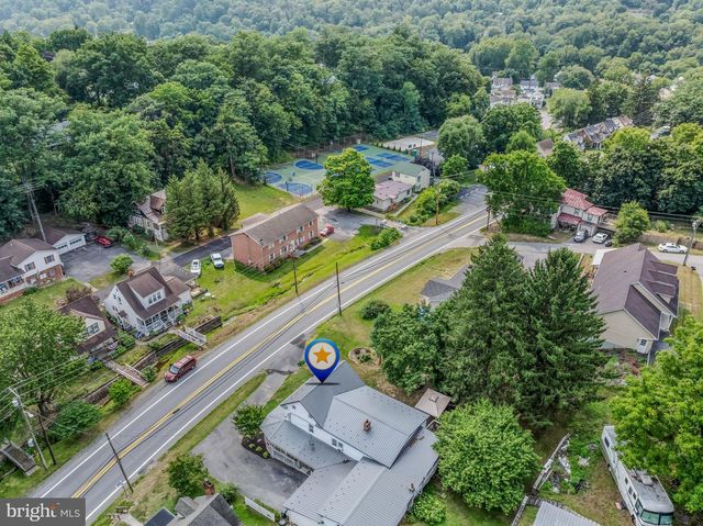 259 MARTINSBURG RD, Berkeley Springs, WV 25411
