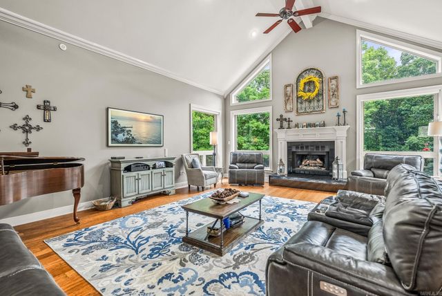 2810 Collins Drive, Conway, AR 72034