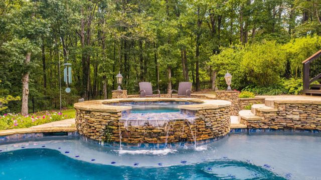 2810 Collins Drive, Conway, AR 72034