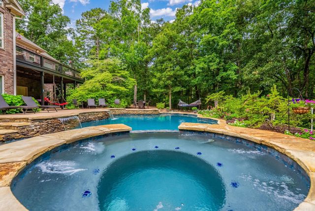 2810 Collins Drive, Conway, AR 72034