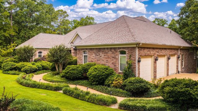 2810 Collins Drive, Conway, AR 72034