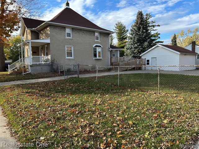 14212 Northline Road, Southgate, MI 48195