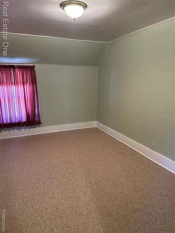 14212 Northline Road, Southgate, MI 48195