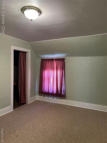 14212 Northline Road, Southgate, MI 48195