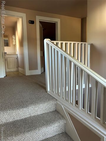 14212 Northline Road, Southgate, MI 48195