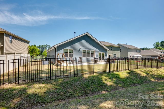 1825 Shelbourne Way, Fort Mill, SC 29707