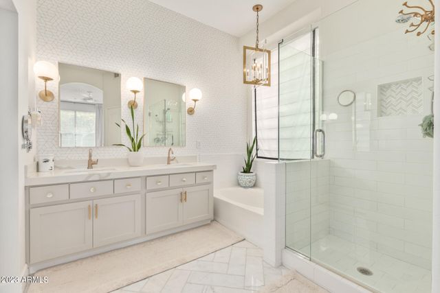 7372 E FLEDGLING Drive, Scottsdale, AZ 85255
