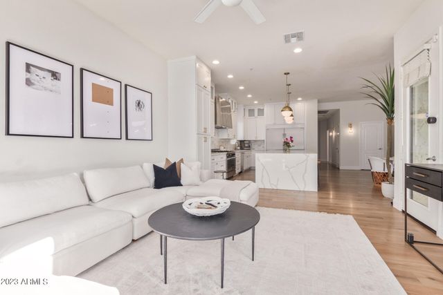 7372 E FLEDGLING Drive, Scottsdale, AZ 85255