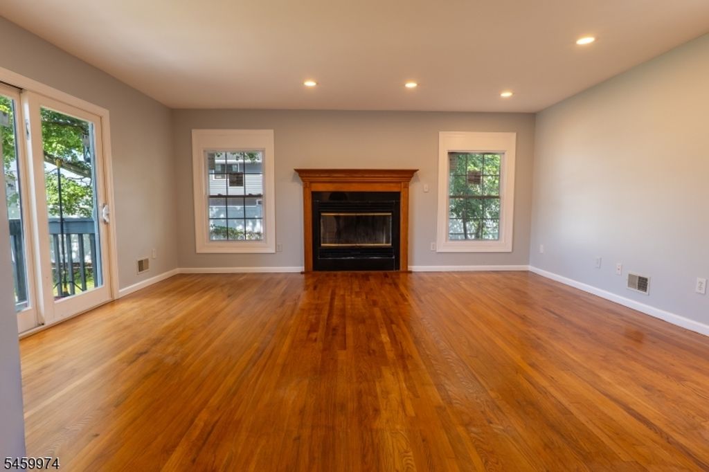 121 Kosciusko Ave, South Plainfield Boro, NJ 07080 — photo 2