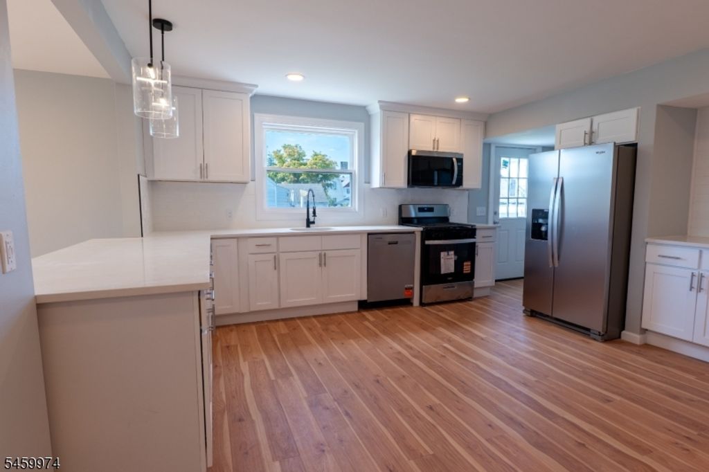 121 Kosciusko Ave, South Plainfield Boro, NJ 07080 — photo 4