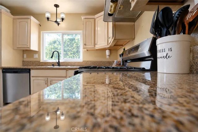8967 Box Elder Court, Fontana, CA 92335