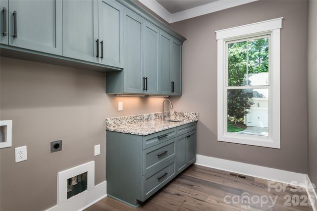 7583 Cottonwood Drive, Denver, NC 28037