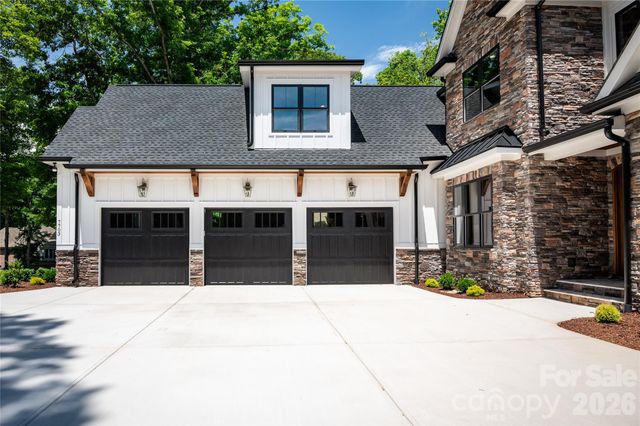 7583 Cottonwood Drive, Denver, NC 28037