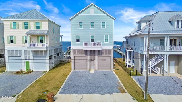 619 Sandy Hook Drive, Pass Christian, MS 39571